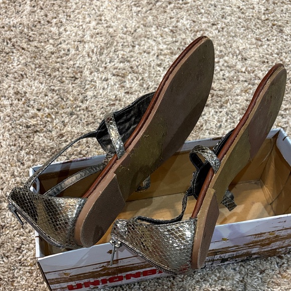 UNIONBAY Rhinestone Sandals - Picture 5 of 6